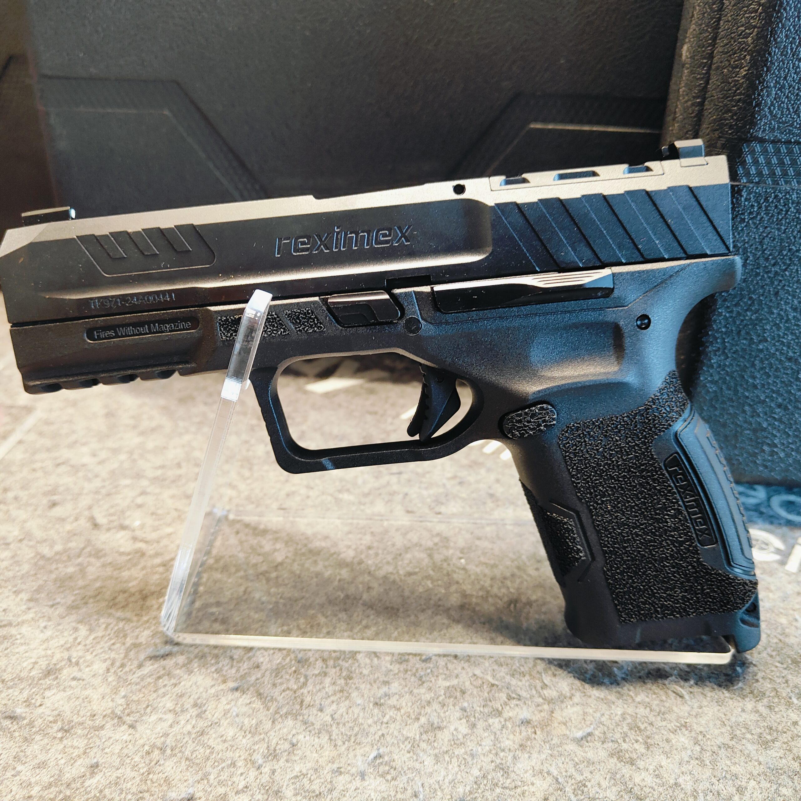 PISTOLET SAMOPOWTARZALNY Reximex TRX9 BLACK - obrazek 2